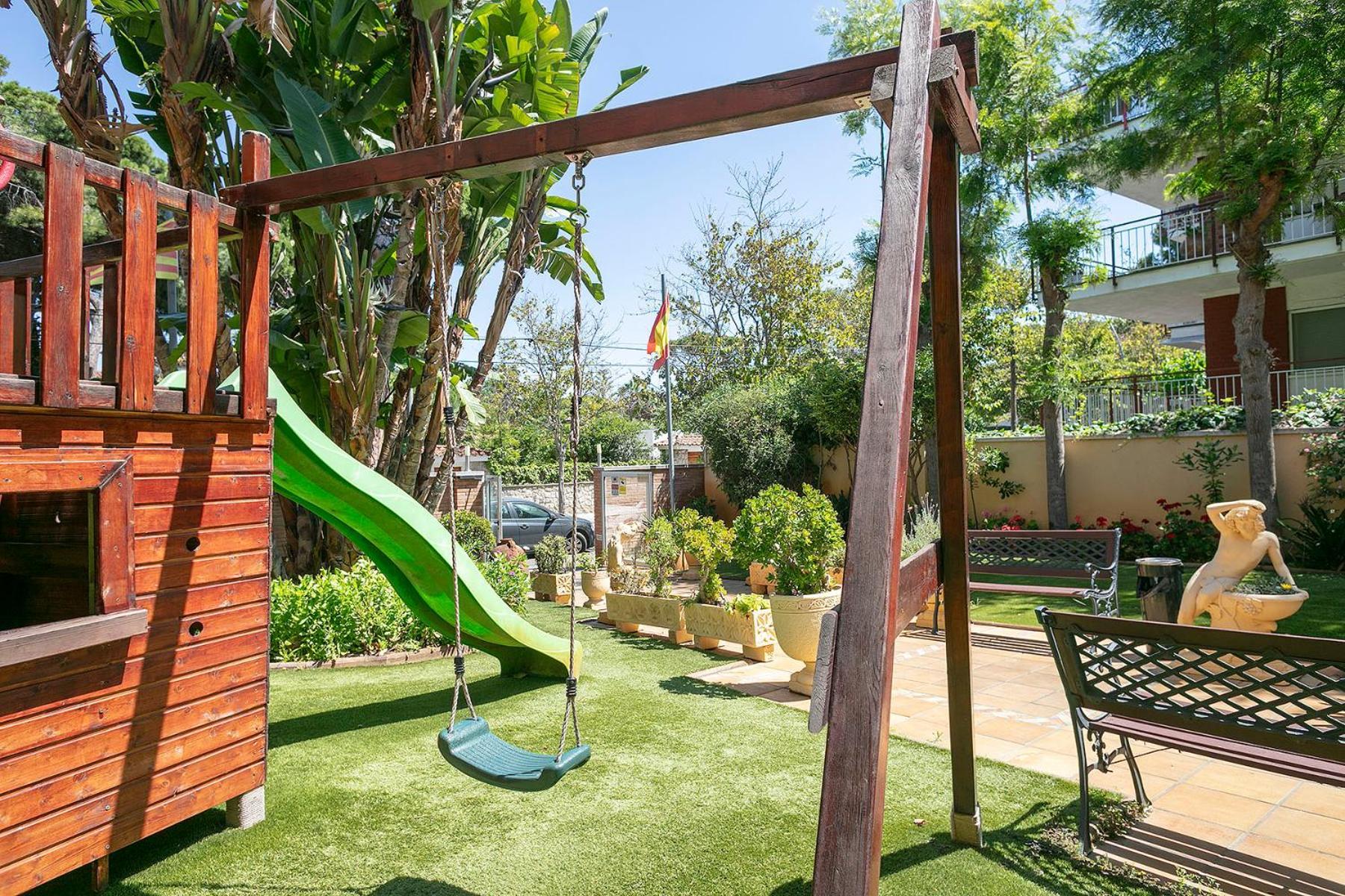 Apartamentos Velor กาสเตย์เดเฟลส์ ภายนอก รูปภาพ
