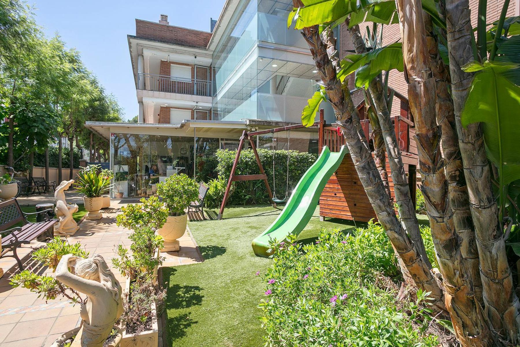 Apartamentos Velor กาสเตย์เดเฟลส์ ภายนอก รูปภาพ