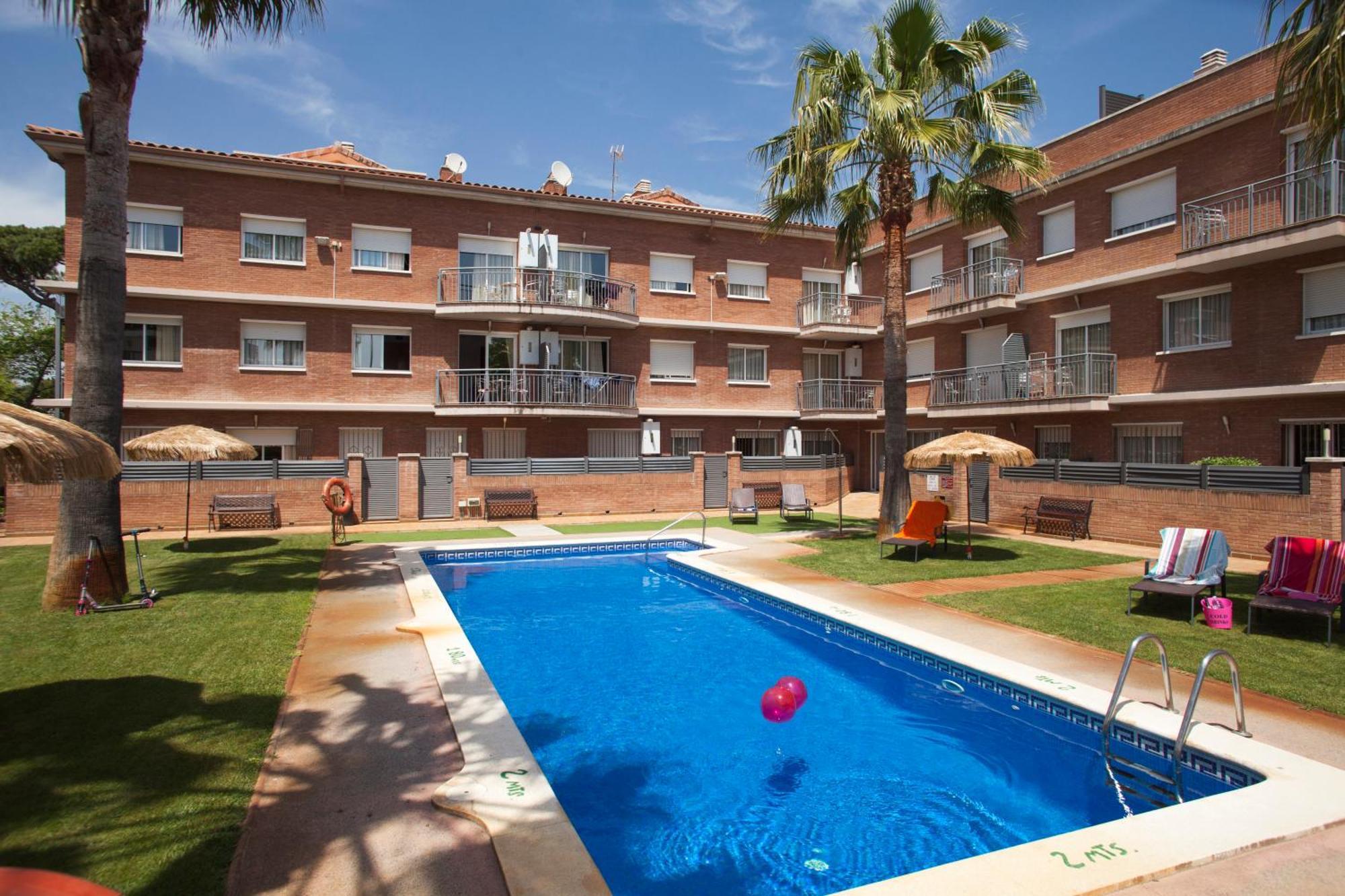 Apartamentos Velor กาสเตย์เดเฟลส์ ภายนอก รูปภาพ